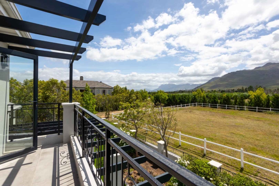 4 Bedroom Property for Sale in Val De Vie Estate Western Cape